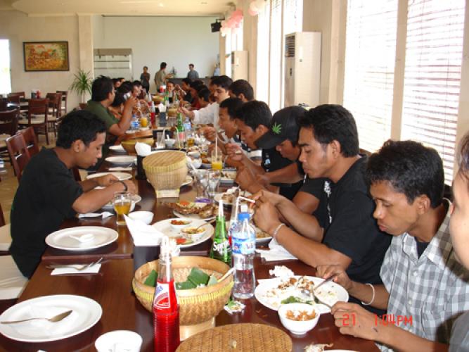 Outing Staff, bali indian restaurant, indian food restaurant in bali